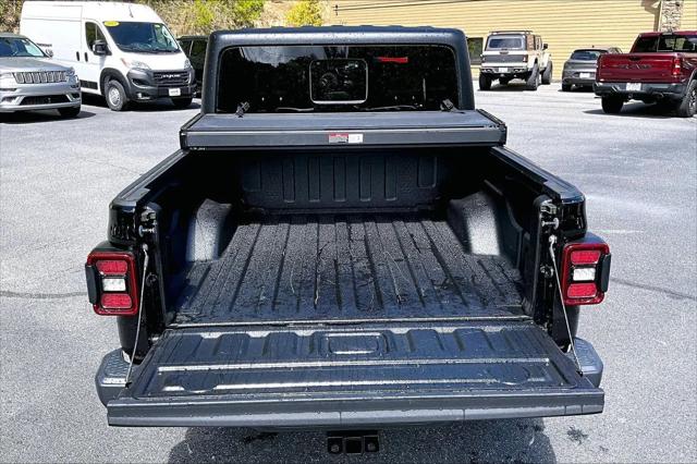 2024 Jeep Gladiator Sport