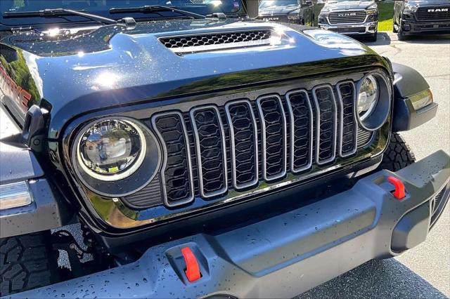 2024 Jeep Gladiator Sport