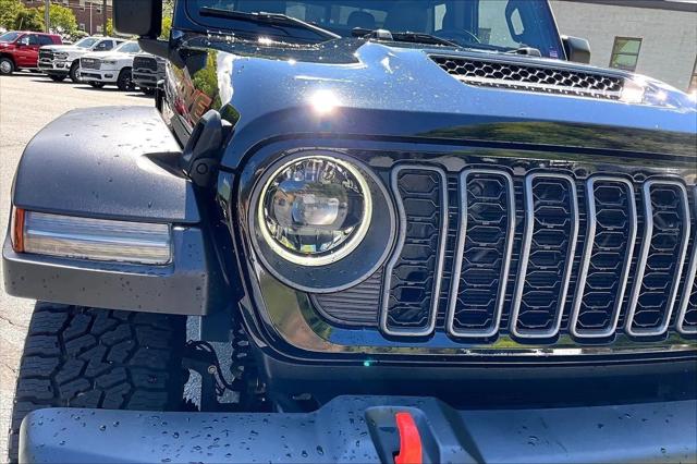 2024 Jeep Gladiator Sport