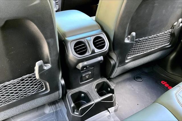 2024 Jeep Gladiator Sport