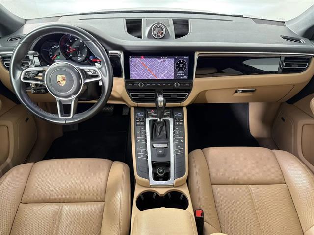 2020 Porsche Macan Macan