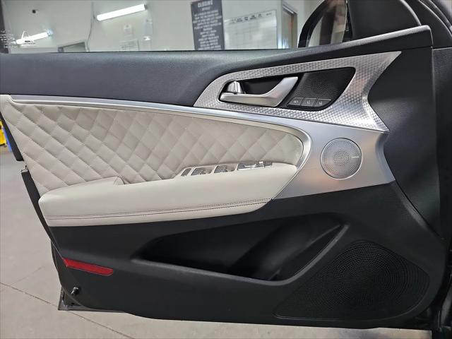 2023 Genesis G70 3.3T RWD