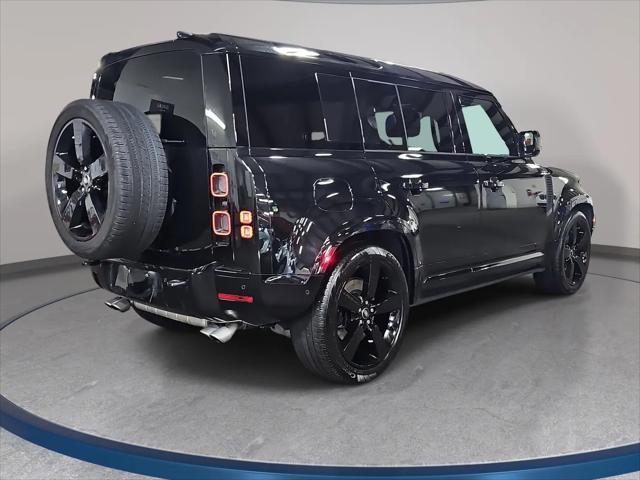 2025 Land Rover Defender 110 P525 V8
