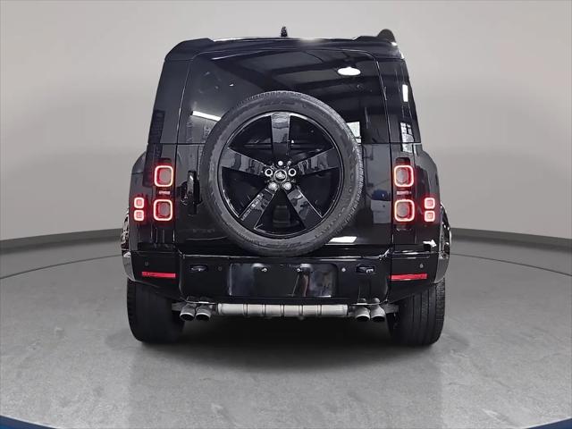 2025 Land Rover Defender 110 P525 V8