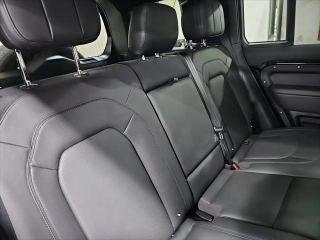 2025 Land Rover Defender 110 P525 V8