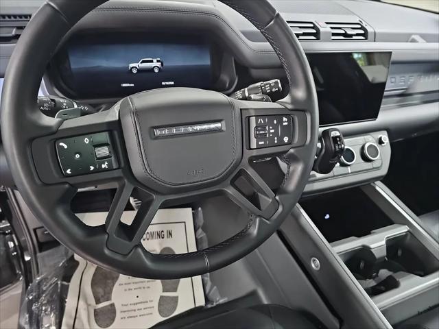 2025 Land Rover Defender 110 P525 V8