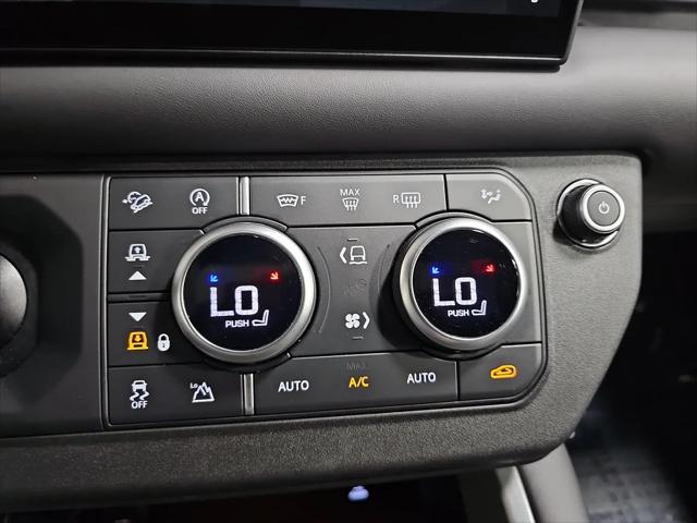 2025 Land Rover Defender 110 P525 V8
