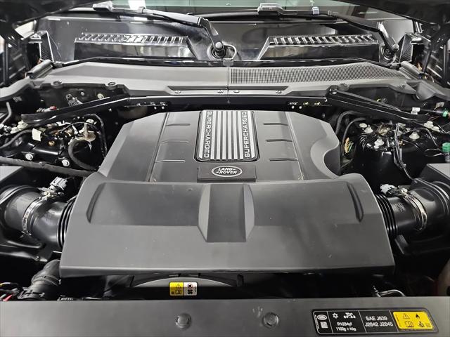2025 Land Rover Defender 110 P525 V8
