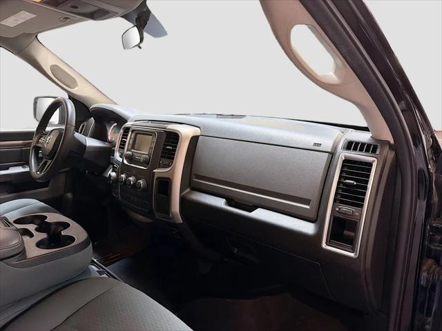 2019 Ram 1500 Classic SLT Crew Cab 4x4 5'7" Box