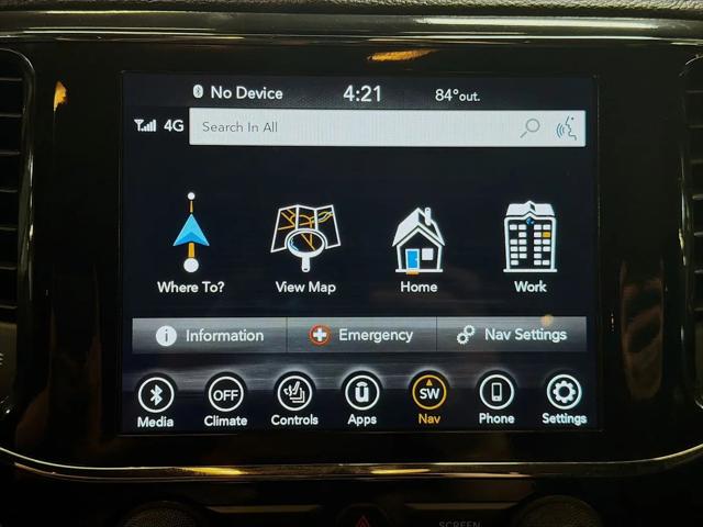 2022 Jeep Grand Cherokee Laredo X 4x4