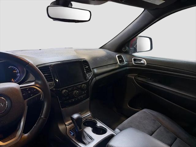 2022 Jeep Grand Cherokee Laredo X 4x4