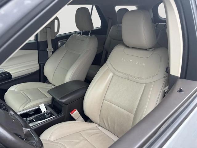 2023 Ford Explorer Platinum