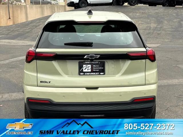 2027 Chevrolet Bolt LT FWD
