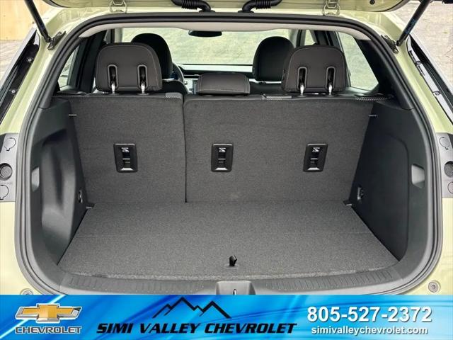 2027 Chevrolet Bolt LT FWD