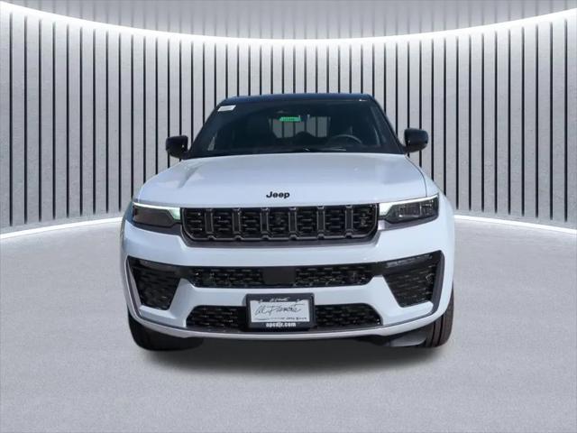 2026 Jeep Grand Cherokee Summit 4x4