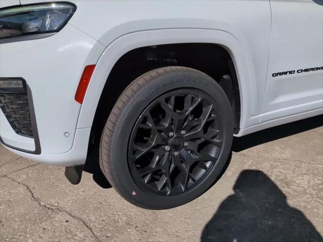 2026 Jeep Grand Cherokee Summit 4x4