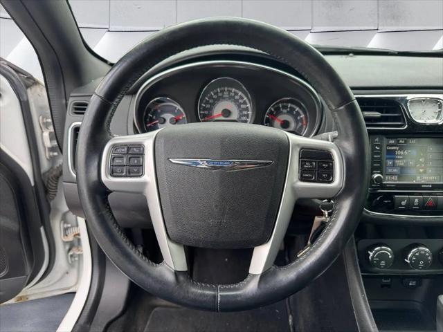 2014 Chrysler 200 Limited