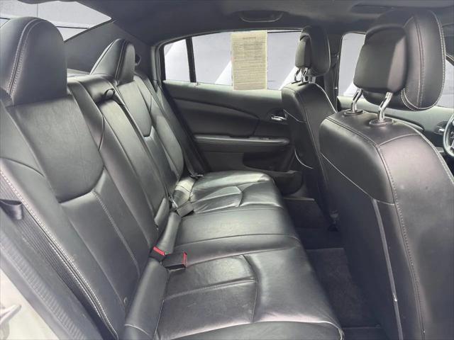 2014 Chrysler 200 Limited