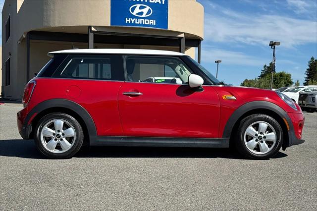 2017 MINI Hardtop Cooper