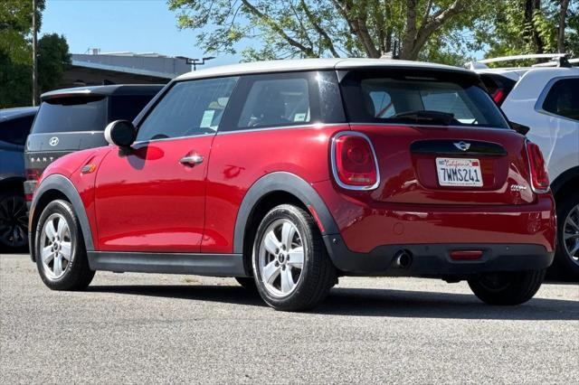 2017 MINI Hardtop Cooper