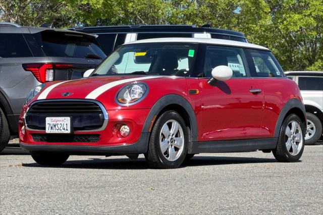 2017 MINI Hardtop Cooper