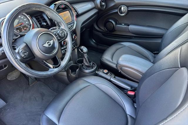 2017 MINI Hardtop Cooper