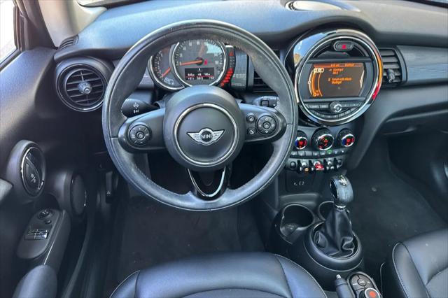 2017 MINI Hardtop Cooper