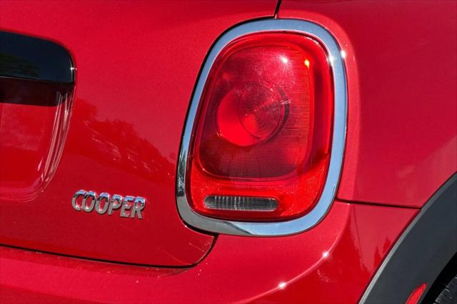 2017 MINI Hardtop Cooper