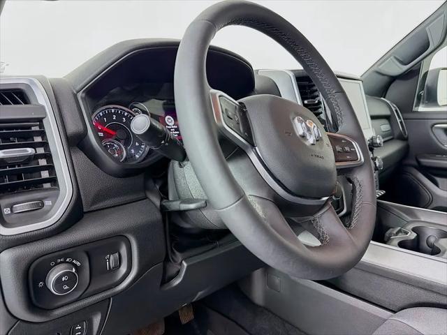 2025 Ram 1500 Big Horn Crew Cab 4x4 5'7" Box