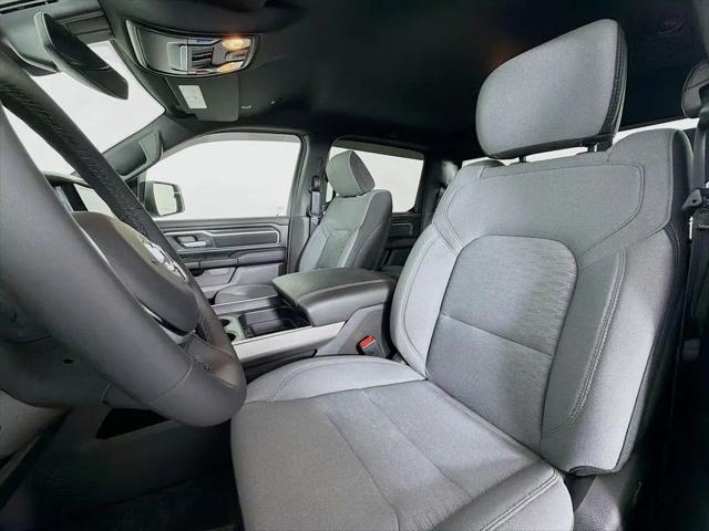 2025 Ram 1500 Big Horn Crew Cab 4x4 5'7" Box