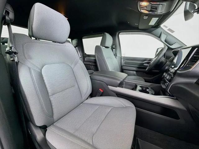 2025 Ram 1500 Big Horn Crew Cab 4x4 5'7" Box