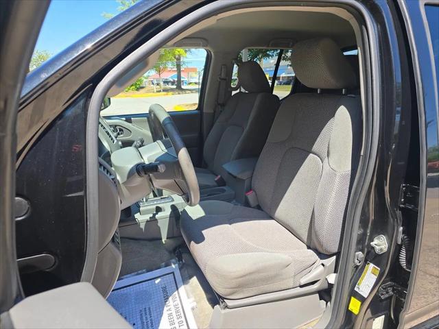 2016 Nissan Frontier SV