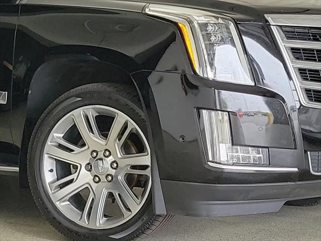 2017 Cadillac Escalade Luxury