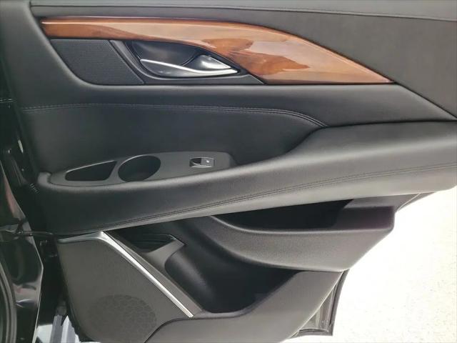 2017 Cadillac Escalade Luxury