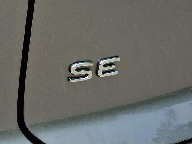 2025 Volkswagen Atlas Cross Sport 2.0T SE w/Technology