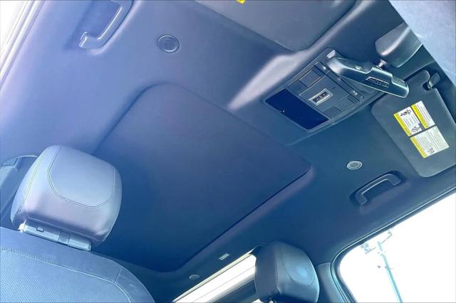 2023 Land Rover Defender 90 X-Dynamic SE