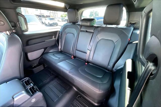 2023 Land Rover Defender 90 X-Dynamic SE