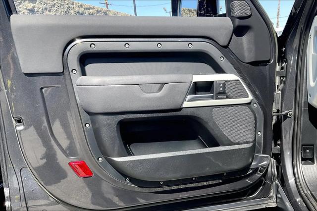 2023 Land Rover Defender 90 X-Dynamic SE