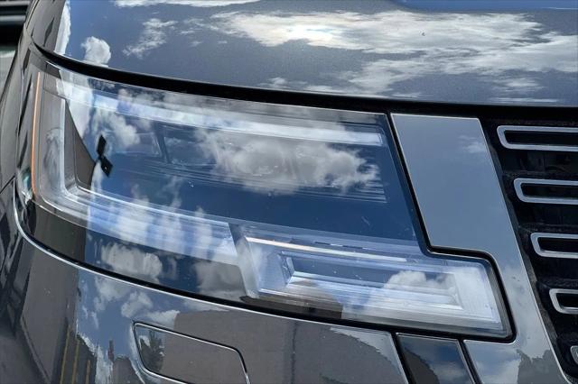 2023 Land Rover Range Rover P530 SE