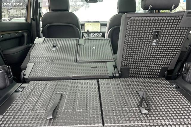 2026 Land Rover Defender P400 X-Dynamic SE