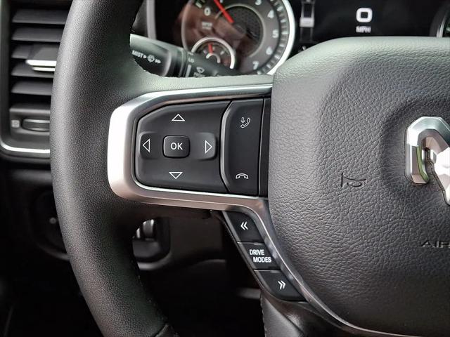 2025 Ram 1500 Big Horn Crew Cab 4x4 5'7" Box