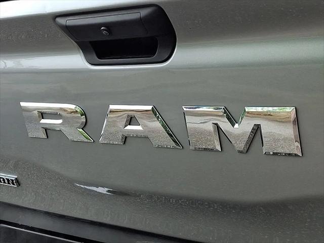 2025 Ram 1500 Big Horn Crew Cab 4x4 5'7" Box