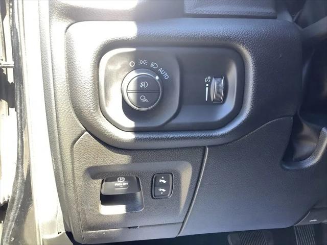2023 Ram 1500 Big Horn Crew Cab 4x4 57 Box