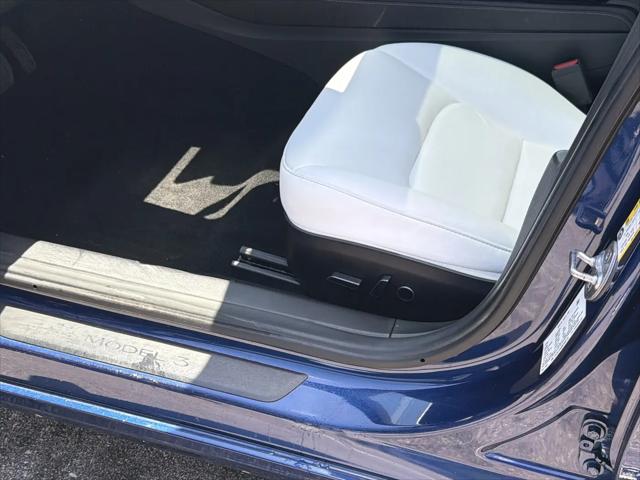 2021 Tesla Model 3 Standard Range Plus Rear-Wheel Drive
