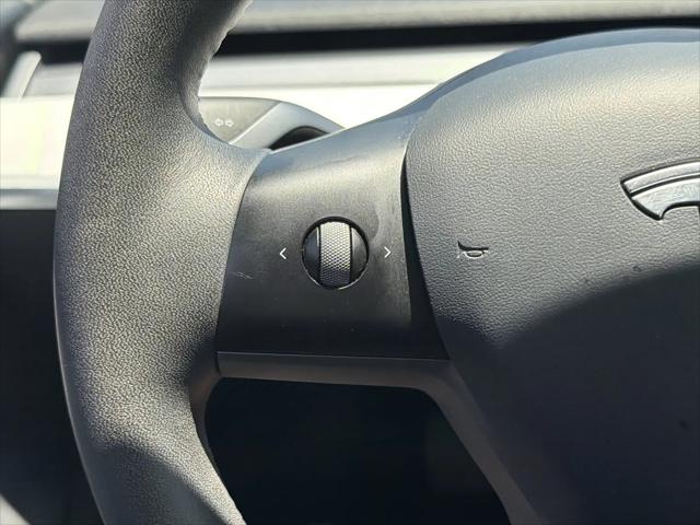 2021 Tesla Model 3 Standard Range Plus Rear-Wheel Drive