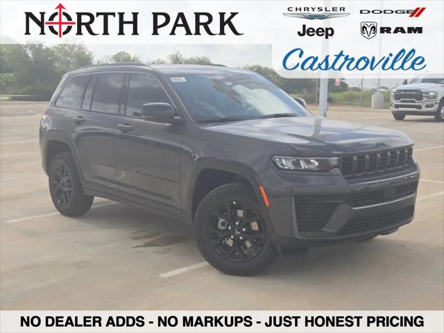 2026 Jeep Grand Cherokee Altitude 4x2 for sale in Castroville, TX
