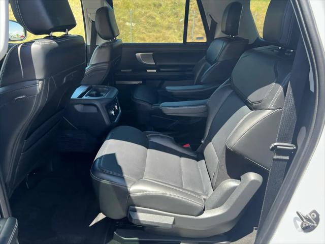 2025 Ford Expedition Platinum MAX