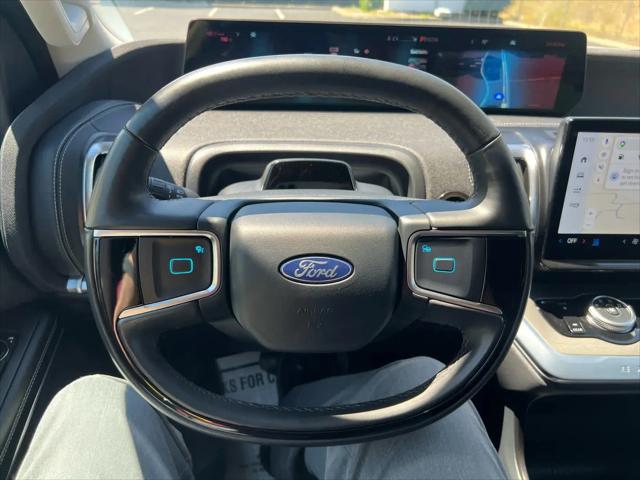 2025 Ford Expedition Platinum MAX