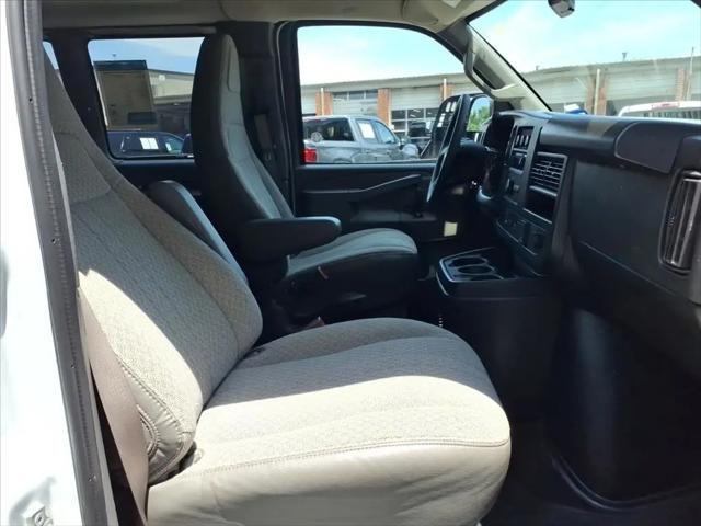 2023 Chevrolet Express Passenger RWD 3500 Extended Wheelbase LT