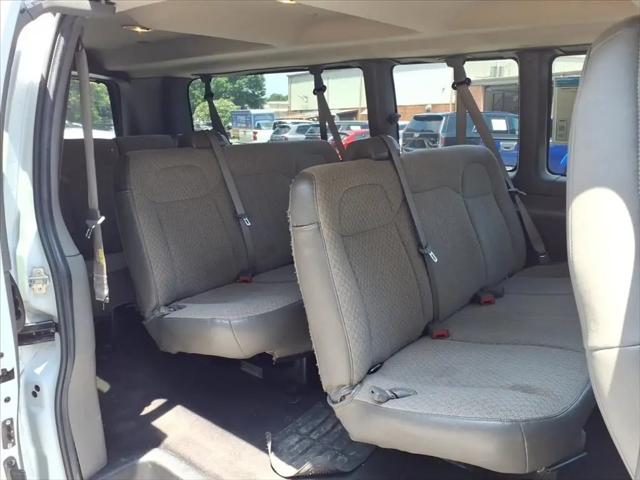 2023 Chevrolet Express Passenger RWD 3500 Extended Wheelbase LT